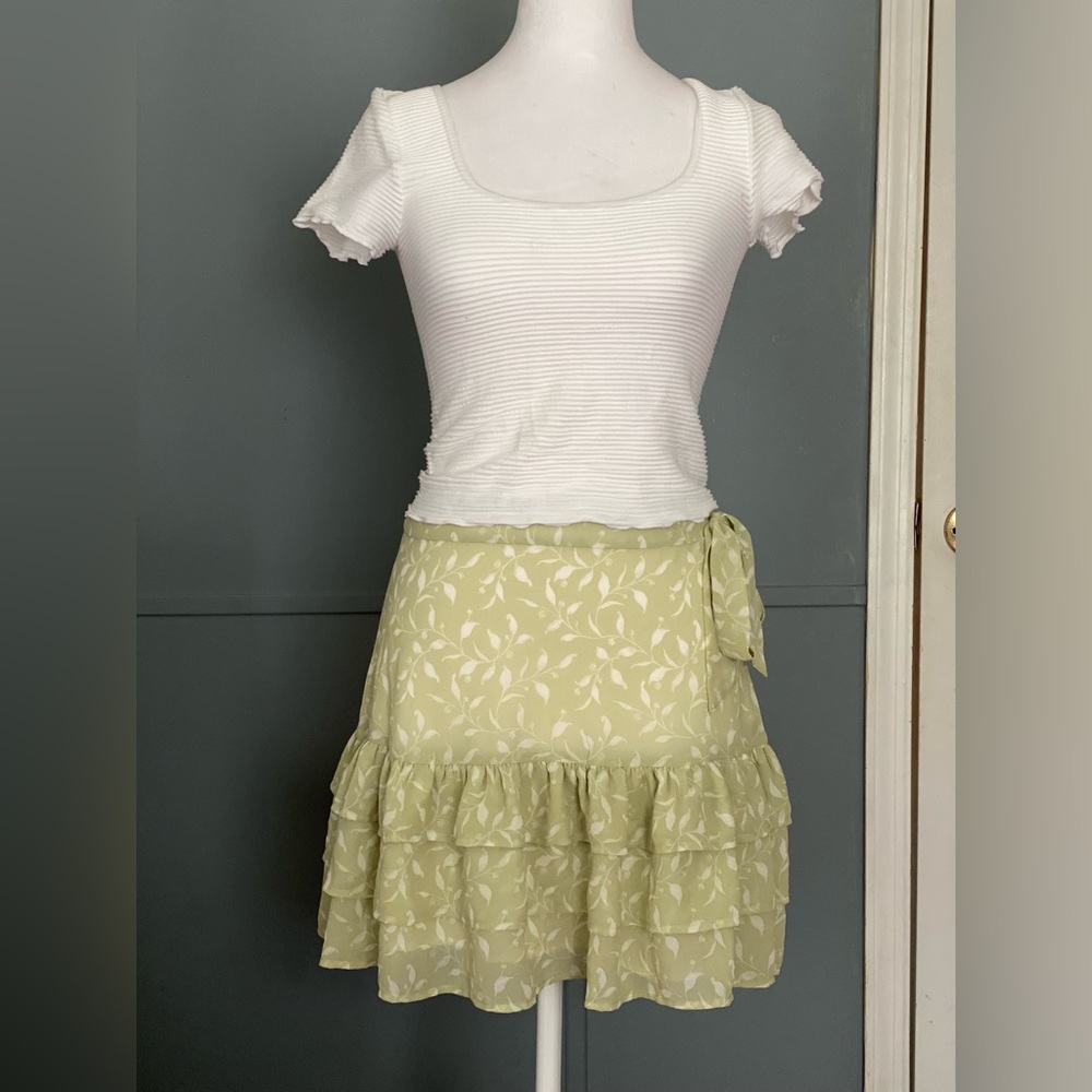 Forever 21 set of 2. Top worn once - bottoms never worn. Green and white